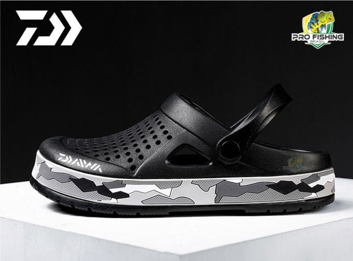 Nova Sandália Crocs DAIWA - Impermeável - Antiderrapante - SUPER CONFORTÁVEL